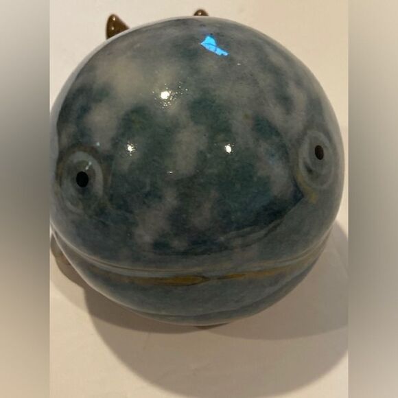 Decorative Ceramic Glazed Pottery Whale 5” x 3.25” Blue Free Standing Garden - Picture 7 of 9